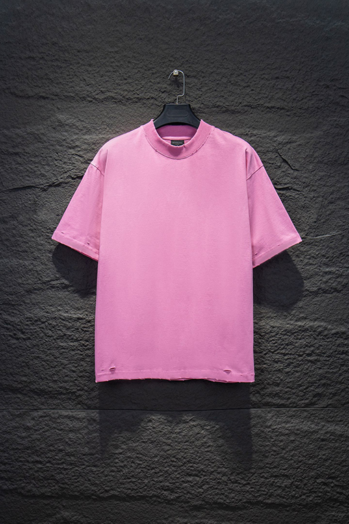 バレンシアガスーパーコピー BALENCIAGA ダメージとダメージをしたプリントの半袖Tシャ