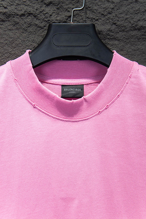 バレンシアガスーパーコピー BALENCIAGA ダメージとダメージをしたプリントの半袖Tシャ