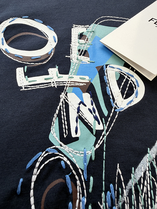フェンディ プリント刺繍入り半袖Tシャツ