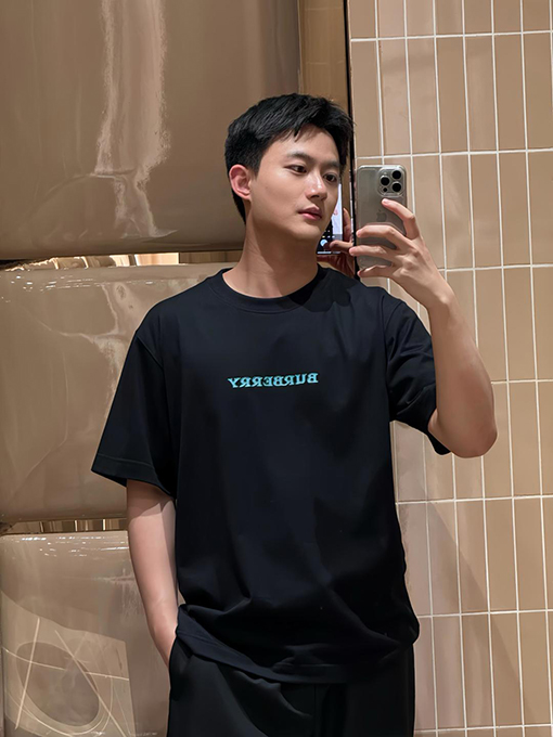 バーバリースーパーコピー BURBERRY カジュアルでクラシックなレタープリントの半袖Tシャツ