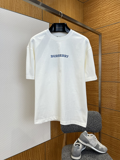バーバリースーパーコピー BURBERRY カジュアルでクラシックなレタープリントの半袖Tシャツ