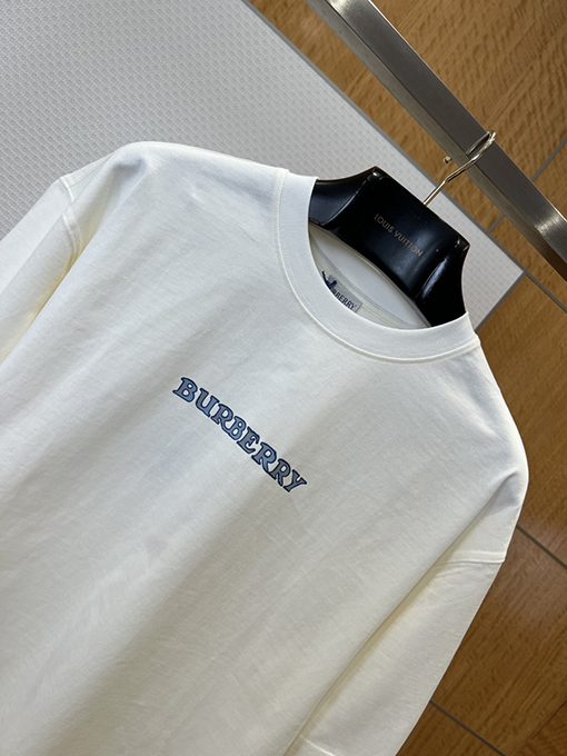 バーバリースーパーコピー BURBERRY カジュアルでクラシックなレタープリントの半袖Tシャツ