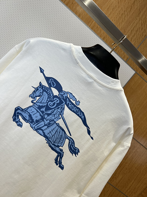バーバリースーパーコピー BURBERRY カジュアルでクラシックなレタープリントの半袖Tシャツ