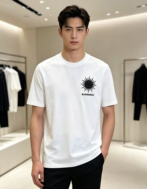 バーバリーコピー BURBERRY 太陽の文字刺繍入りクルーネック半袖Tシャツ