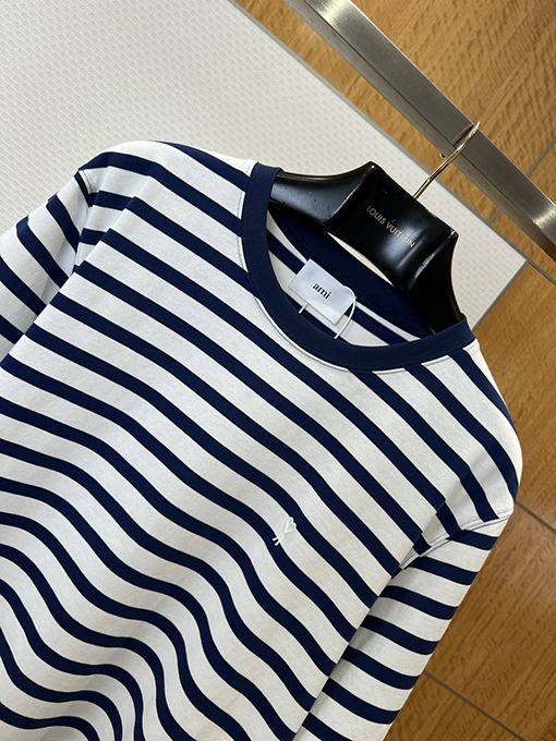 アミコピー クラシックのハート刺繍入りストライプ柄半袖Tシャツ