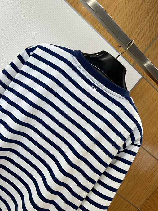 アミコピー クラシックのハート刺繍入りストライプ柄半袖Tシャツ