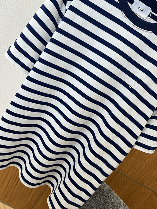 アミコピー クラシックのハート刺繍入りストライプ柄半袖Tシャツ