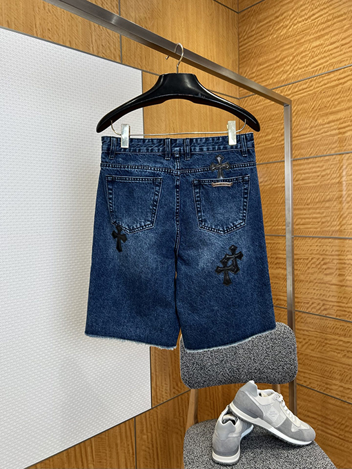 クロムハーツ クロス柄のカジュアルデニムショートパンツ