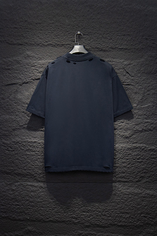 バレンシアガ BALENCIAGA クラシックなダメージと破れをした限定半袖Tシャツ