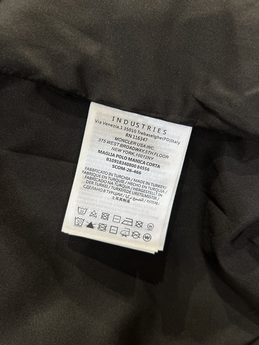 モンクレールスーパーコピー 正真正銘のツーピース、スタンドカラーのジャケットとベストのセット