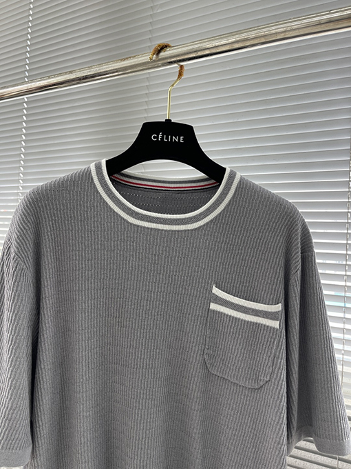 トムブラウンスーパーコピー メッシュジャカードストライプの襟付き半袖Tシャツ