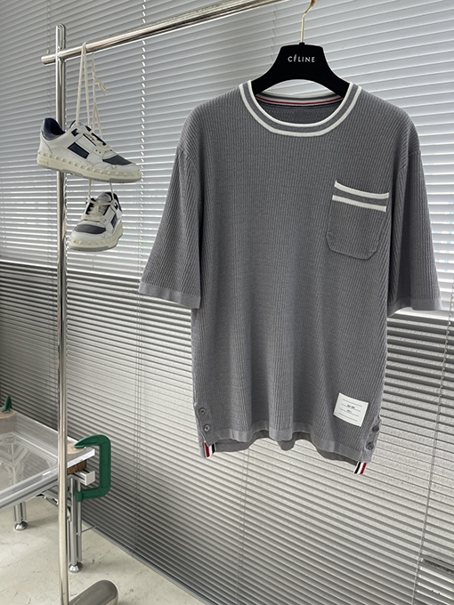 トムブラウンスーパーコピー メッシュジャカードストライプの襟付き半袖Tシャツ