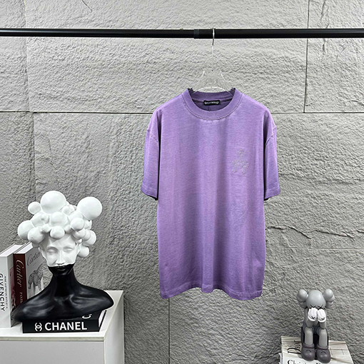 クロムハーツ クラシックなダメージヴィンテージ風の刺繍入り熱転写プリントの半袖Tシャツ