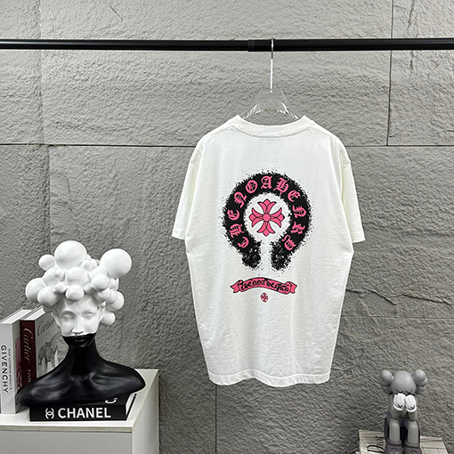 クロムハーツ クラシックなダメージヴィンテージ風の刺繍入り熱転写プリントの半袖Tシャツ