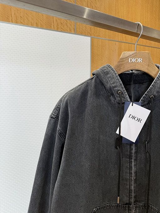 ディオールコピー Christian Dior グレーのロゴ入りデニムジャケット