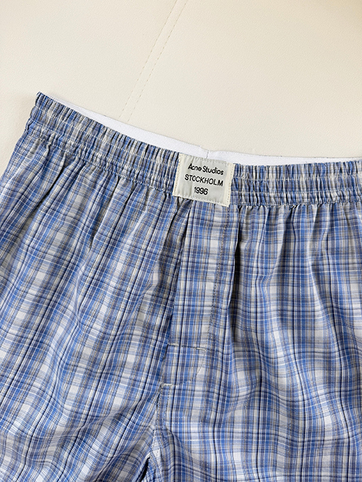 アクネストゥディオズ Acne Studios ロゴ入りチェック柄ショートパンツ