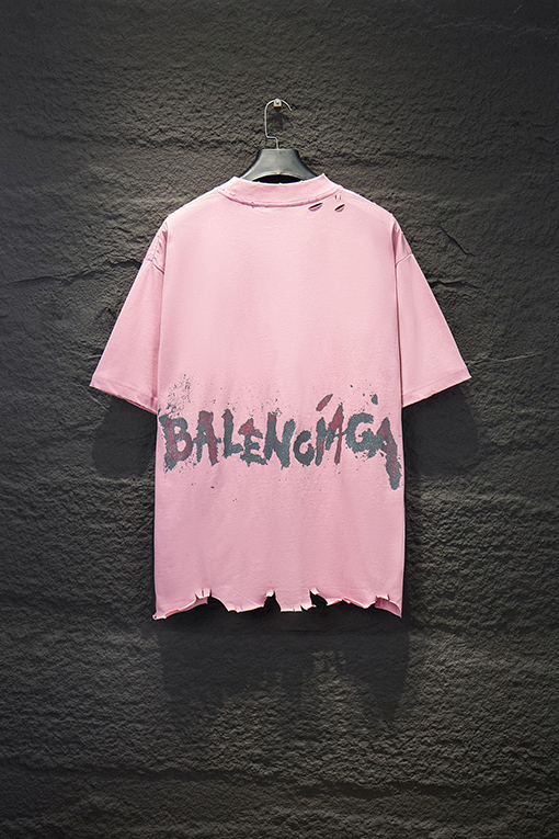バレンシアガ BALENCIAGA ダメージのグラフィティ刺繍入り半袖Tシャツ