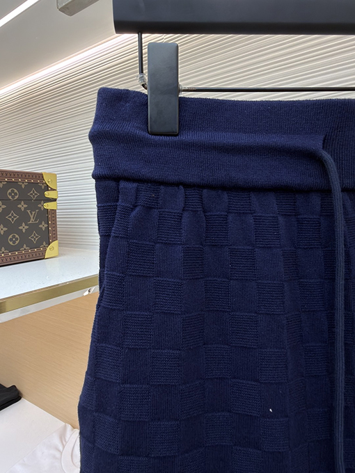 ルイヴィトン LOUIS VUITTON 文字バッジトリム付きチェック柄ジャカードニットショーツ