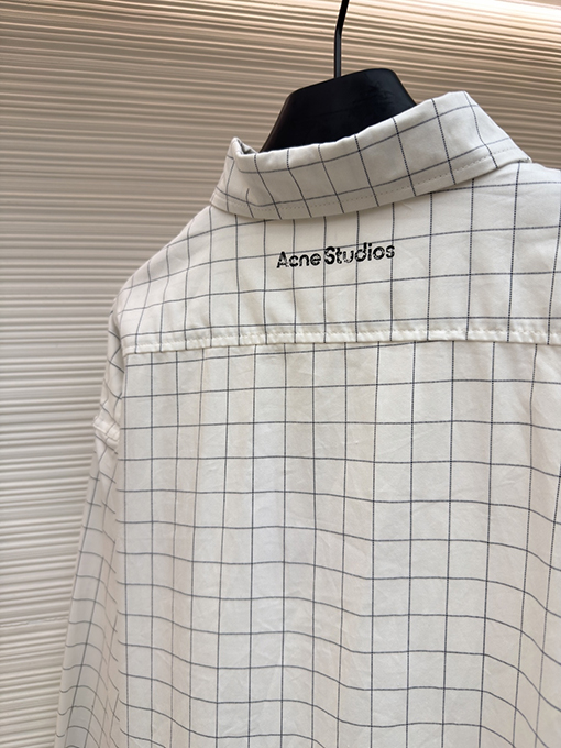 アクネストゥディオズ Acne Studios 白と黒のストライプ柄チェック柄レター入りカジュアルボタンダウン長袖シャツ