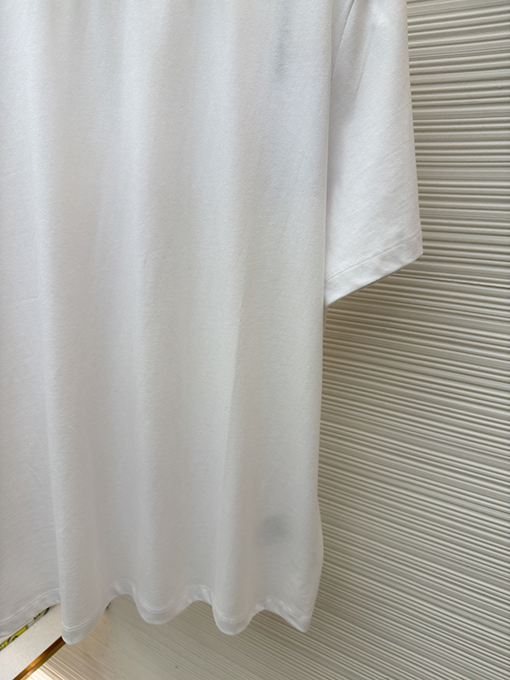 モンクレール プルオーバータイプのロゴ入りコットン半袖Tシャツ