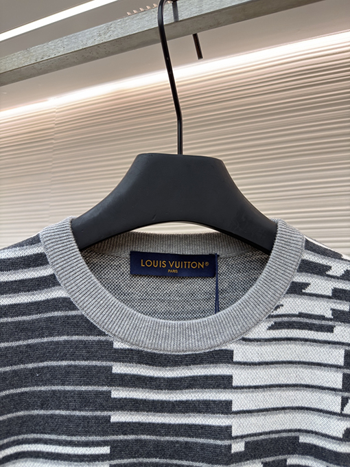 ルイヴィトンスーパーコピー 文字と花柄のジャカード織りカラーブロックストライプのニット半袖Tシャツ