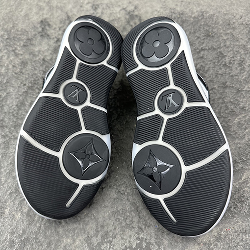 ルイヴィトンスーパーコピー LV Sprint Monogram Flower レディース花柄スニーカー
