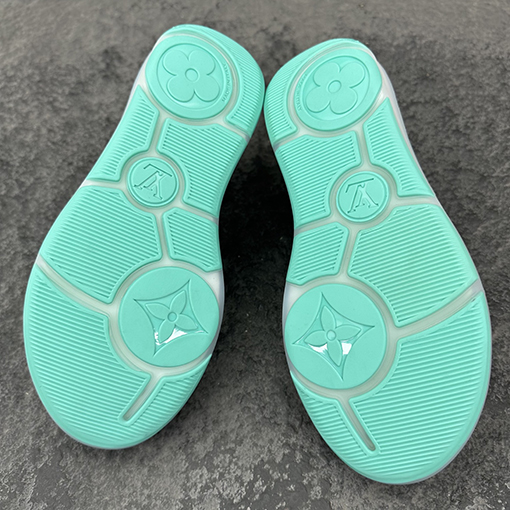 ルイヴィトンスーパーコピー LV Sprint Monogram Flower レディース花柄スニーカー