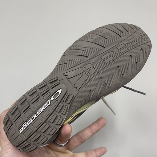 バレンシアガ Balenciaga Radar Gradient Lines 新モデルカップルスニーカー
