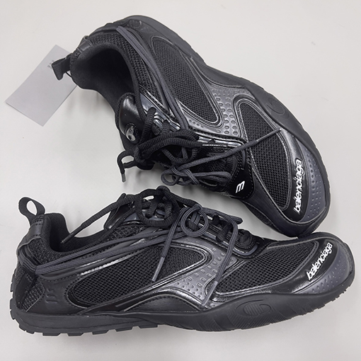 バレンシアガ Balenciaga Radar Gradient Lines 新モデルカップルスニーカー