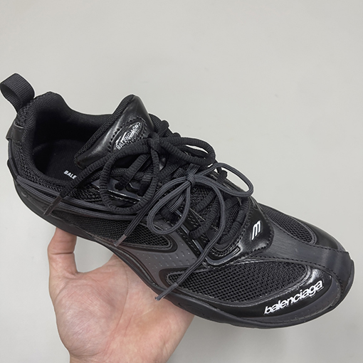 バレンシアガ Balenciaga Radar Gradient Lines 新モデルカップルスニーカー
