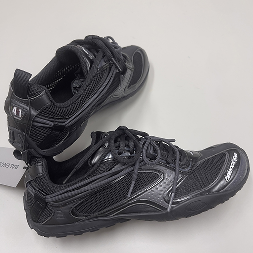 バレンシアガ Balenciaga Radar Gradient Lines 新モデルカップルスニーカー