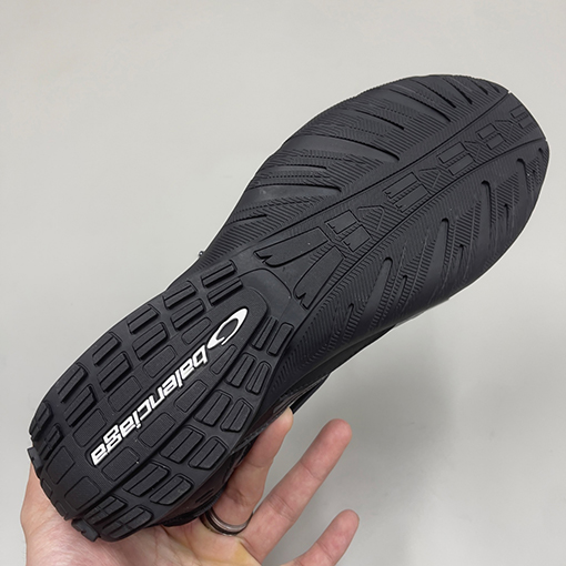 バレンシアガ Balenciaga Radar Gradient Lines 新モデルカップルスニーカー