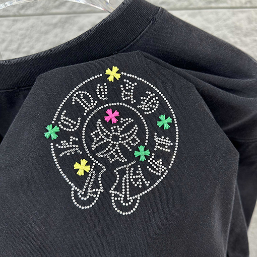 クロムハーツスーパーコピー クラシックなダメージヴィンテージスタイル3Dラインストーンパッチワークの半袖Tシャツ