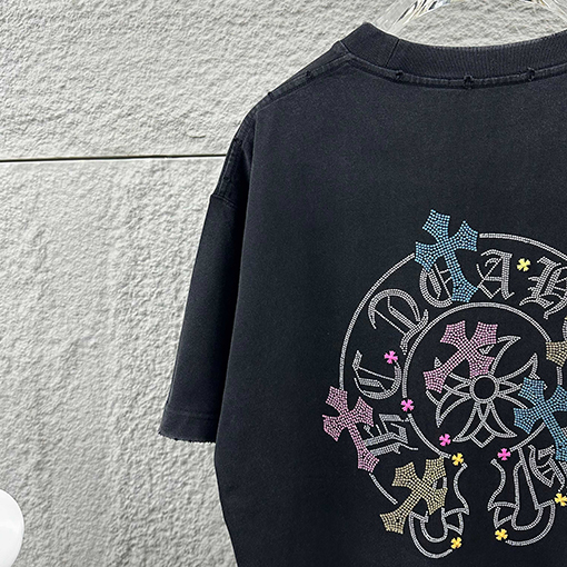 クロムハーツスーパーコピー クラシックなダメージヴィンテージスタイル3Dラインストーンパッチワークの半袖Tシャツ