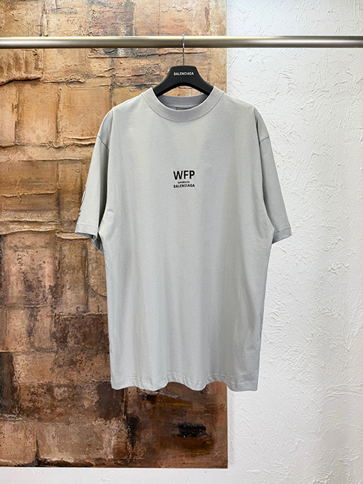 バレンシアガスーパーコピー フードプラン半袖Tシャツ