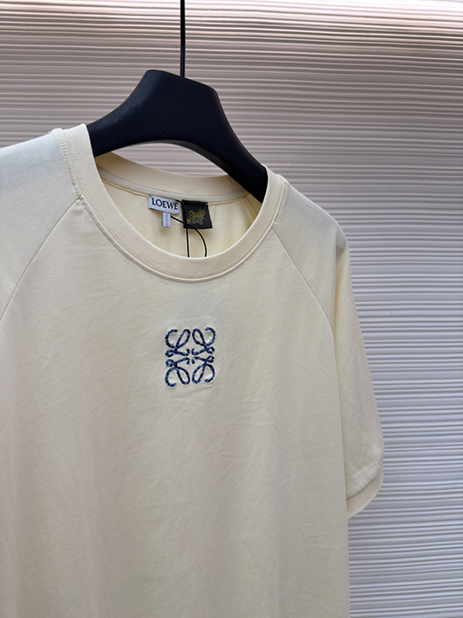 ロエベスーパーコピー モザイク刺繍入り半袖Tシャツ