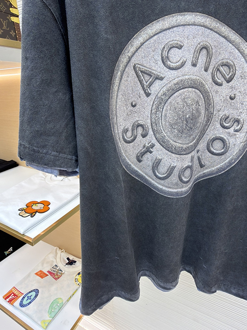 アクネストゥディオズ Acne Studios クラシックなダメージをした円形デジタルダイレクトインジェクション半袖Tシャツ
