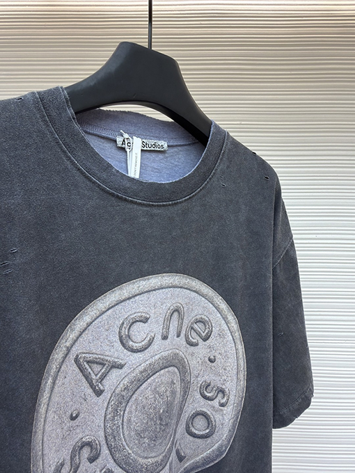 アクネストゥディオズ Acne Studios クラシックなダメージをした円形デジタルダイレクトインジェクション半袖Tシャツ