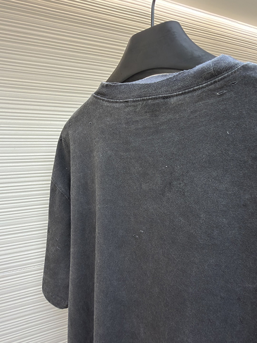 アクネストゥディオズ Acne Studios クラシックなダメージをした円形デジタルダイレクトインジェクション半袖Tシャツ