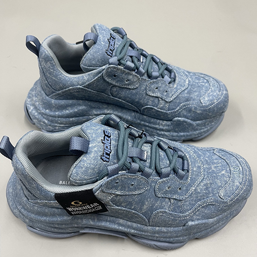 バレンシアガ Triple S Canvas 新しいカップルスニーカー