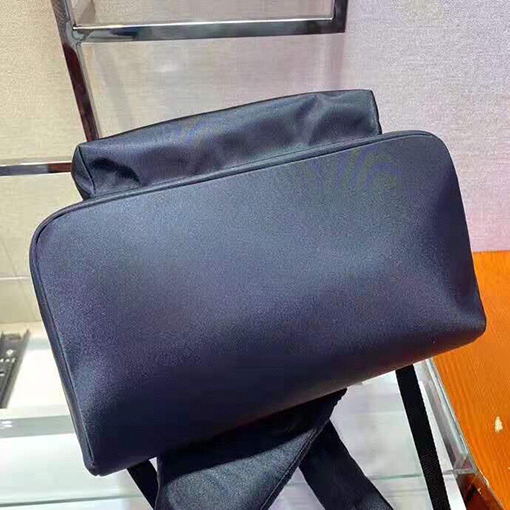 プラダコピー 新しいバックパック
