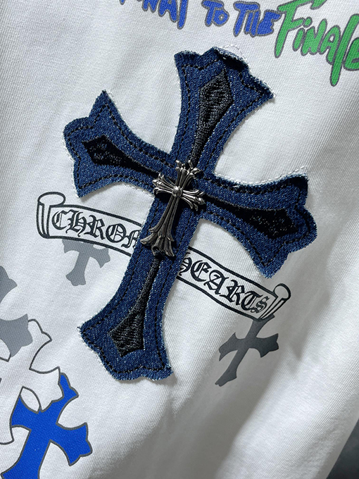 クロムハーツコピー クロスサンスクリットパッチワークレザーオーバーレイメタル半袖Tシャツ