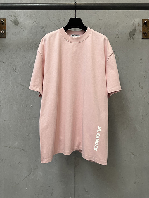 ジルサンダースーパーコピー Jil sander 縦型ロゴプリントの半袖Tシャツ