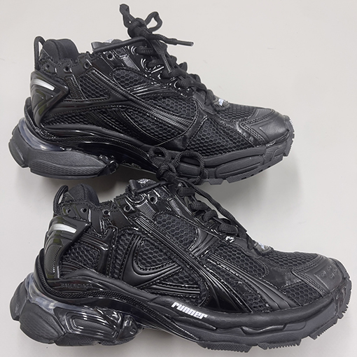 バレンシアガコピー Balenciaga Runner LED 7色マルチチェンジカップルスニーカー