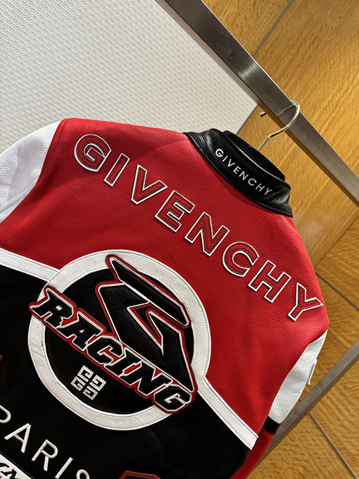 ジバンシィ GIVENCHY カラーブロックのレザーレーシングスーツ