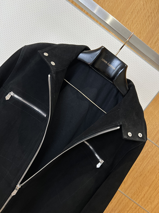 エルメス スタンドカラーの高級スエードジャケット
