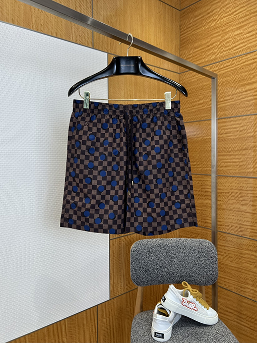 ルイヴィトンスーパーコピー ファッションなチェック柄ドットプリントの半袖シャツとショートパンツのセット