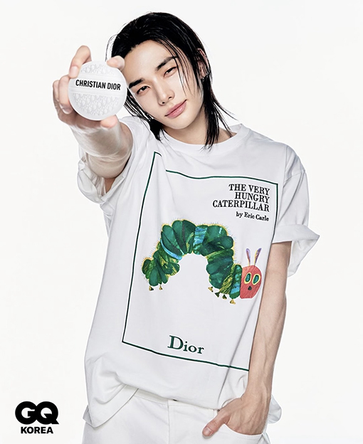 ディオールコピー Dior キャタピラー刺繍プリント半袖Tシャツ