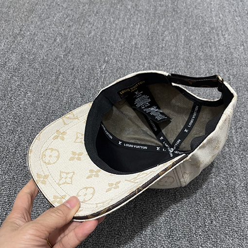 ルイヴィトンコピー 高級感がありスタイリッシュなベースボールキャップ