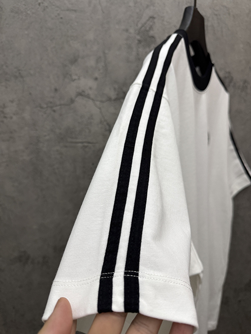 クロムハーツ 新作レザークロスステッチストライプ半袖Tシャツ